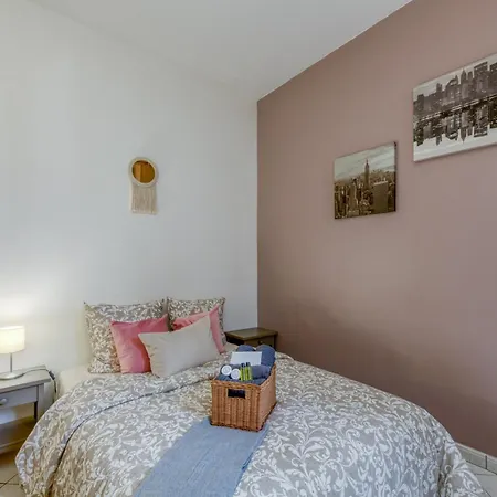 Aisance•confort•gare•netflix Гренобль