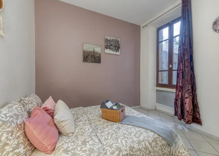 Aisance•confort•gare•netflix גרנובל